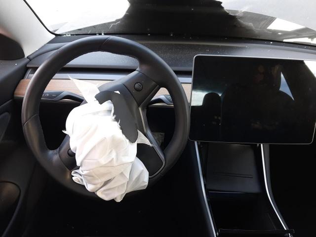 5YJ3E1EB3KF510152 Tesla MODEL 3
