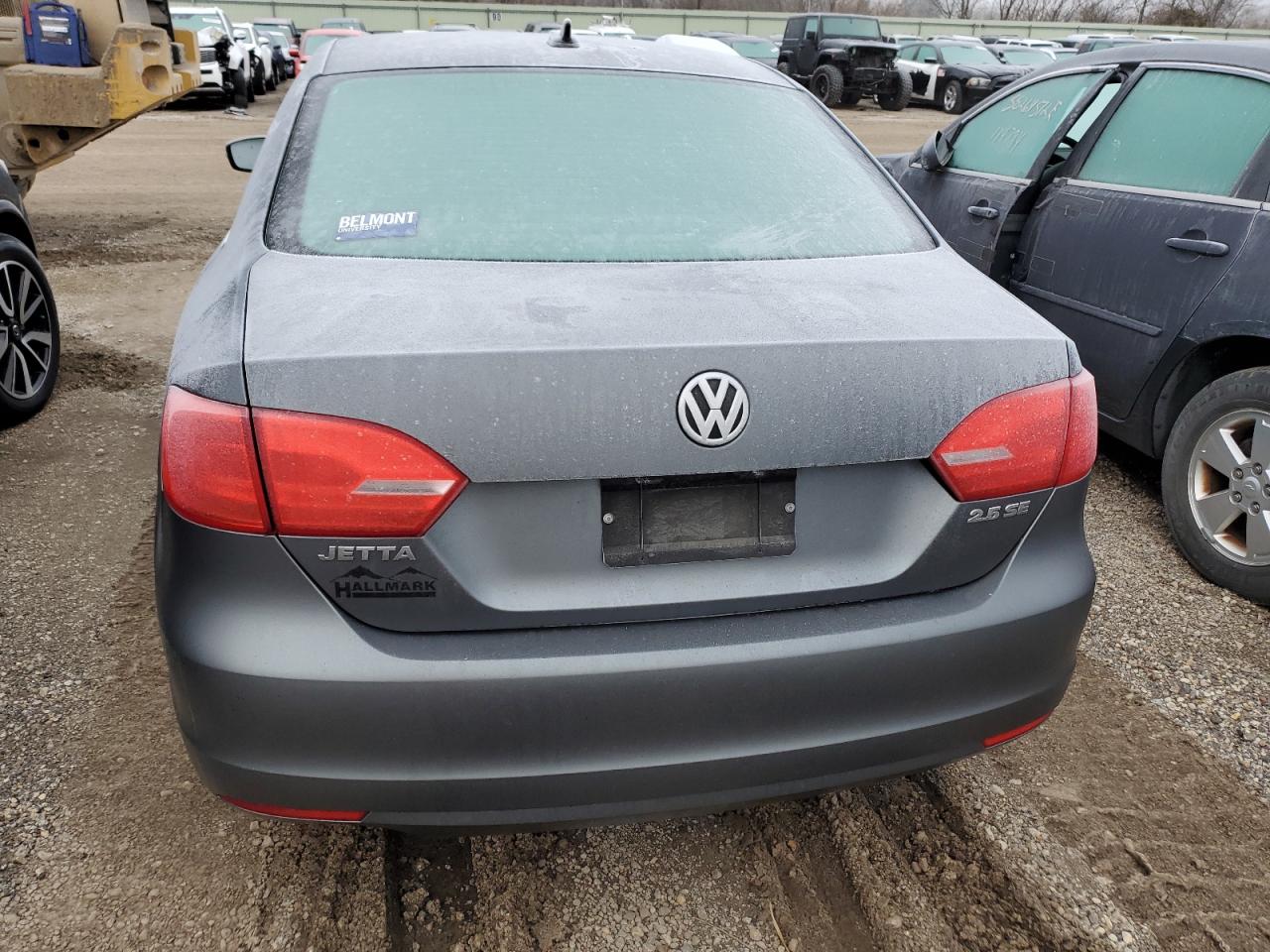 3VWDX7AJ7DM374165 2013 Volkswagen Jetta Se