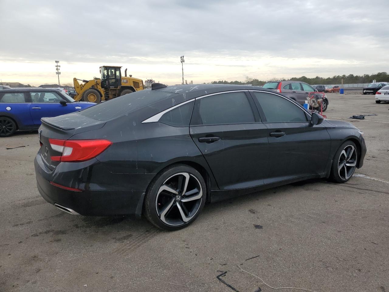1HGCV1F31JA208682 HONDA ACCORD 2018