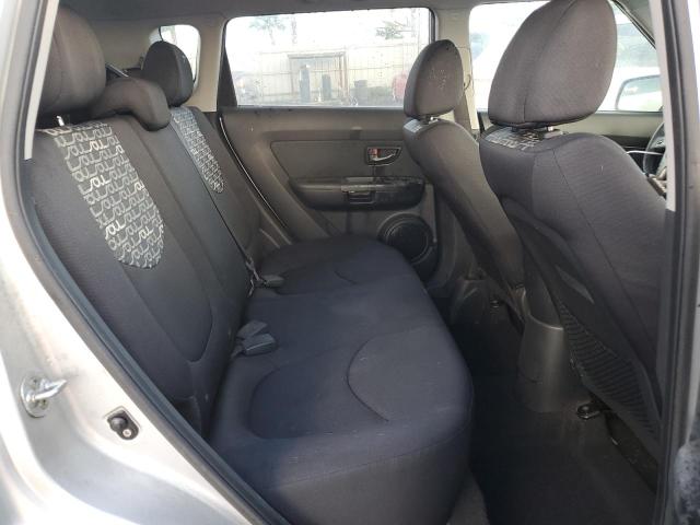 KNDJT2A24B7300125 KIA SOUL +