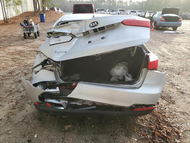 KNAFK4A6XG5527391 KIA FORTE LX