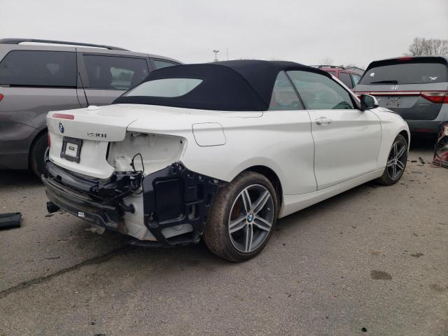 WBA2M9C32HV985579 BMW 230xi