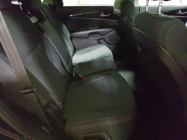 5XYPG4A32JG431493 KIA SORENTO LX
