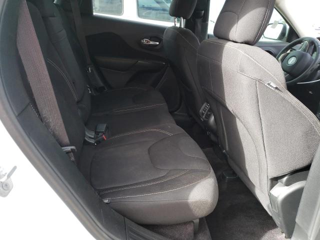 1C4PJLCB6GW347382 Jeep Cherokee Latitude