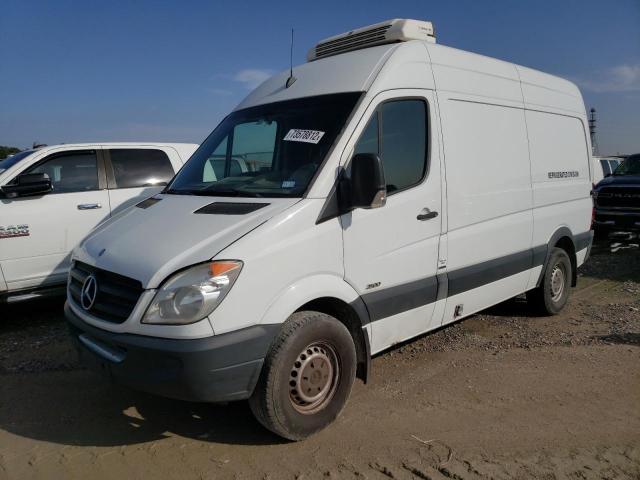 Mercedes Benz 2500 Sprinter van