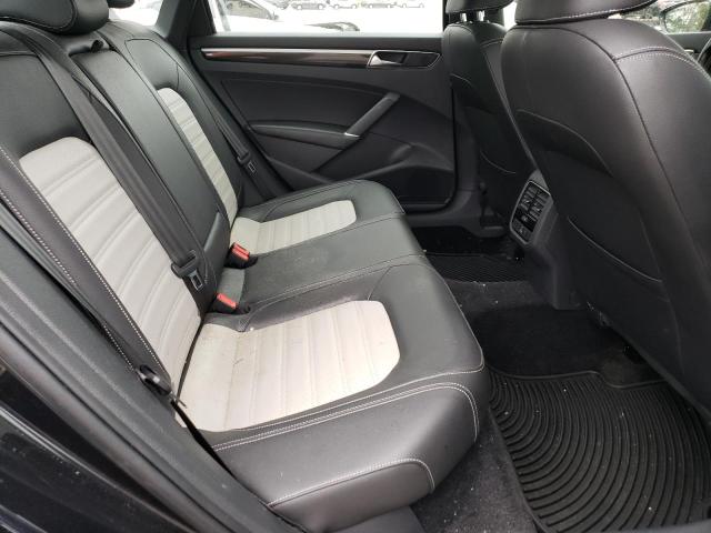 2018 VOLKSWAGEN PASSAT GT 1VWJM7A30JC030915