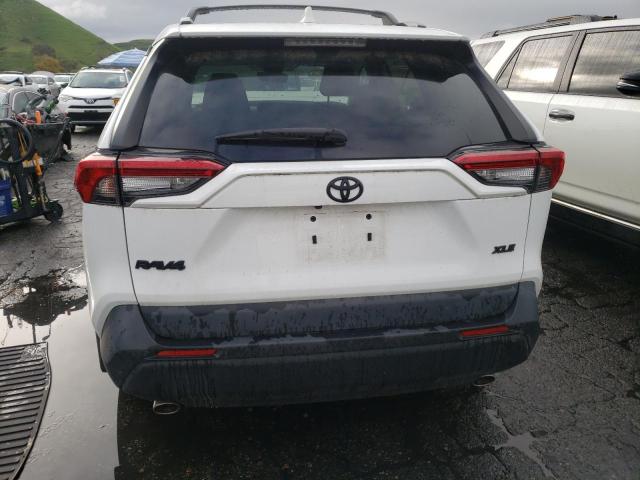 2020 TOYOTA RAV4 XLE - 2T3W1RFV9LC076235