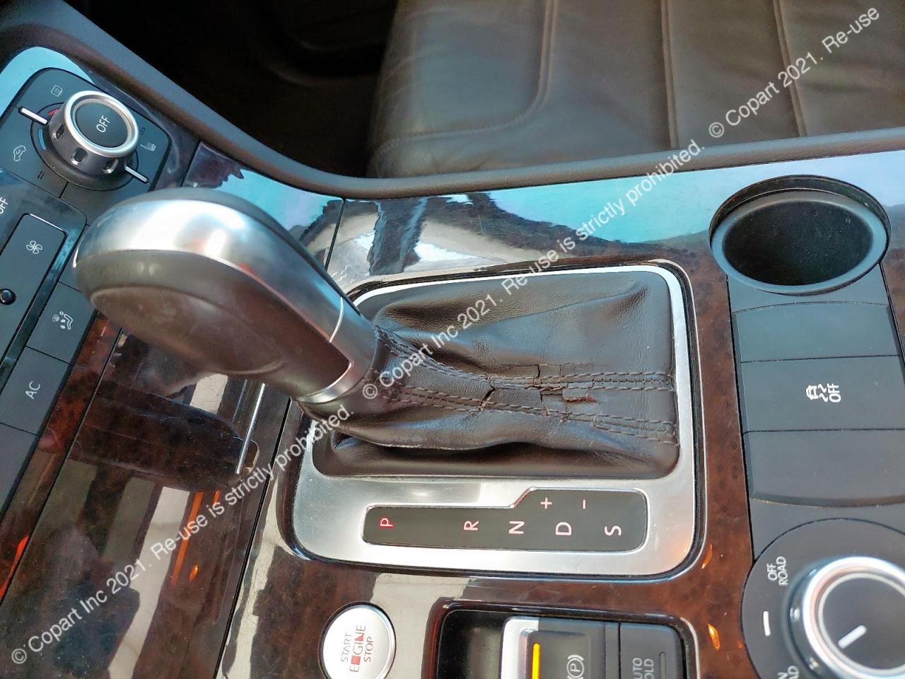 WVGBC27P7CD049462 - 2012 Volkswagen TOUAREG - #undefined