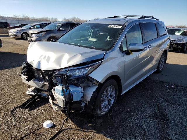 2022 Toyota Sienna XLE