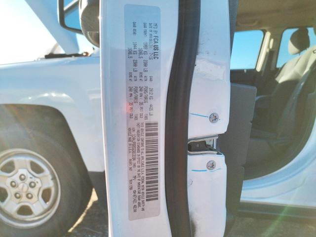1C4NJPBB5GD813184 Jeep Patriot Sport