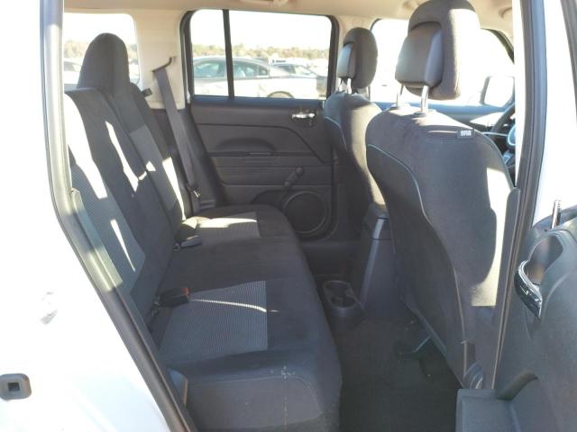 1C4NJPBB5GD813184 Jeep Patriot Sport