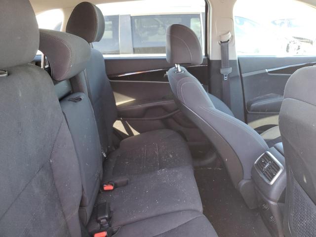 2017 KIA SORENTO LX - 5XYPGDA35HG204129