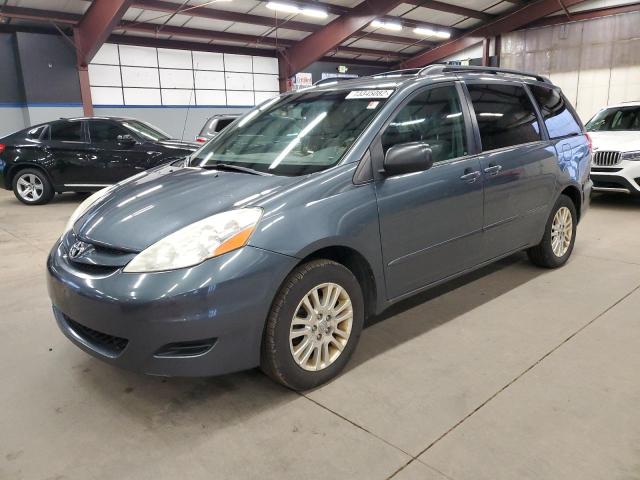 Toyota Sienna 2010 se