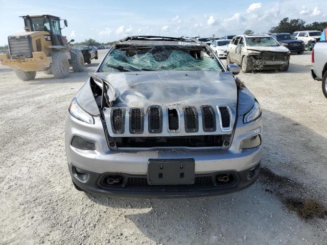 1C4PJMCS0FW675868 Jeep Cherokee Latitude