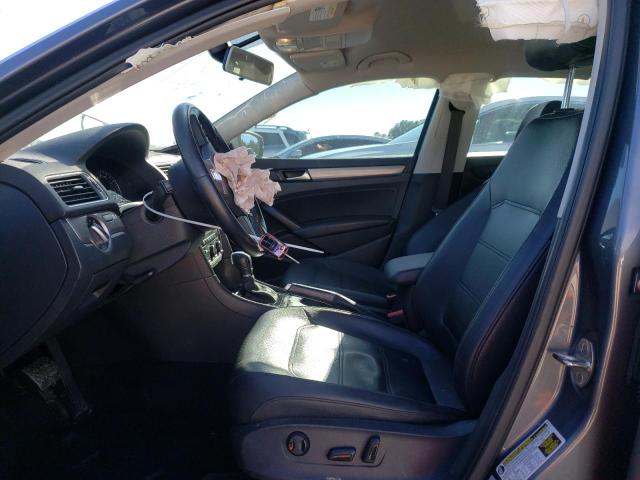 2015 VOLKSWAGEN PASSAT S - 1VWAS7A32FC118801
