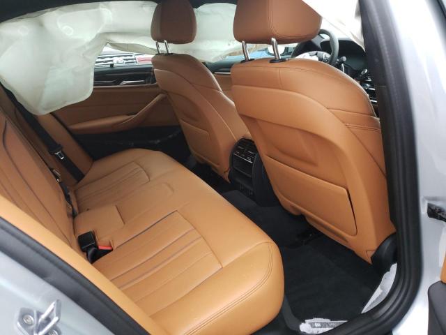 WBAJE7C53KWW25673 BMW 540 XI