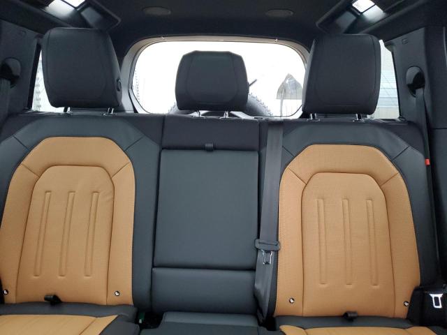 SALEX7EU6P2134122 Land Rover Defender