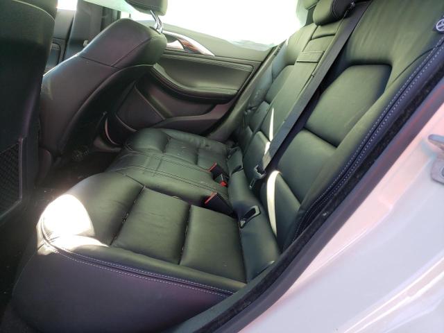 2018 INFINITI QX30 PURE - SJKCH5CR1JA058088