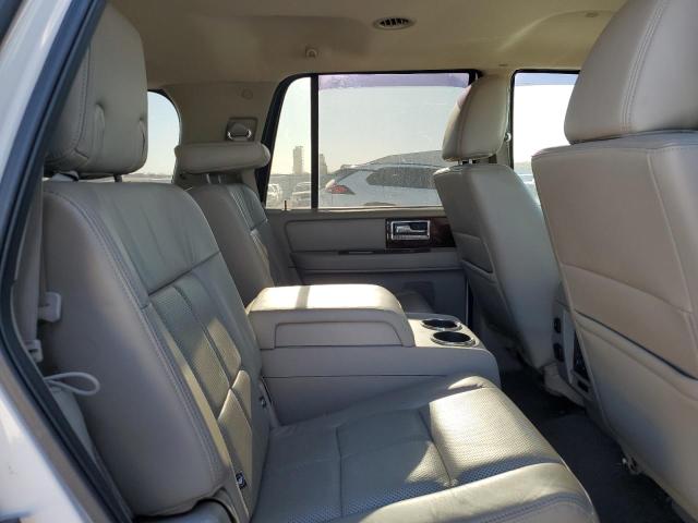 5LMJJ2H56EEL06152 Lincoln Navigator