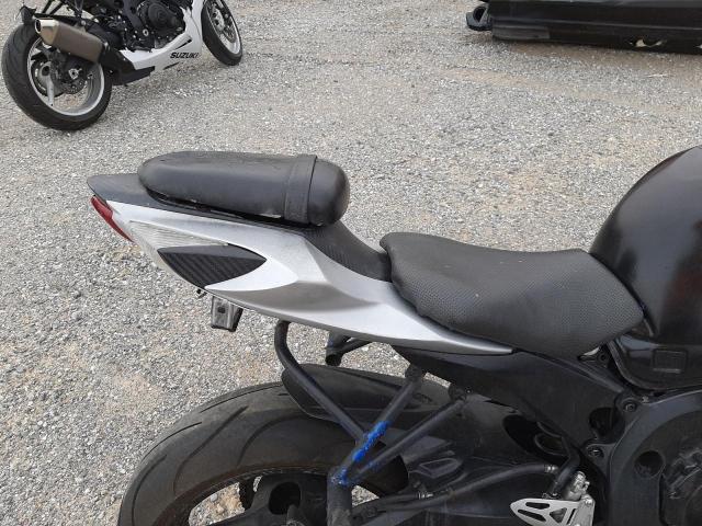2014 SUZUKI GSX-R600 - JS1GN7FA8E2100040