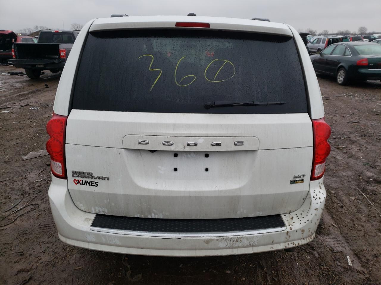 2C4RDGCG3HR599863 2017 Dodge Grand Caravan Sxt