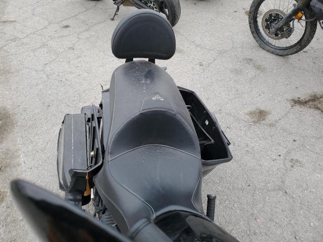 2017 VICTORY MOTORCYCLES MAGNUM - 5VPXMAAA0H3057570