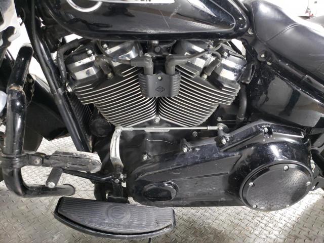 2018 HARLEY-DAVIDSON FLHC HERIT 1HD1YAJ19JC043972