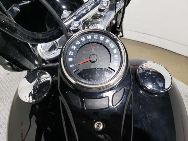 2018 HARLEY-DAVIDSON FLHC HERIT 1HD1YAJ19JC043972