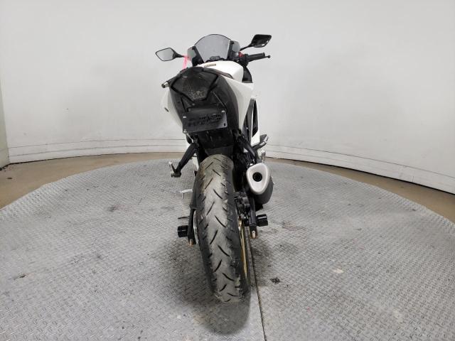 2022 YAMAHA YZFR3 A - MH3RH18Y2NK008923