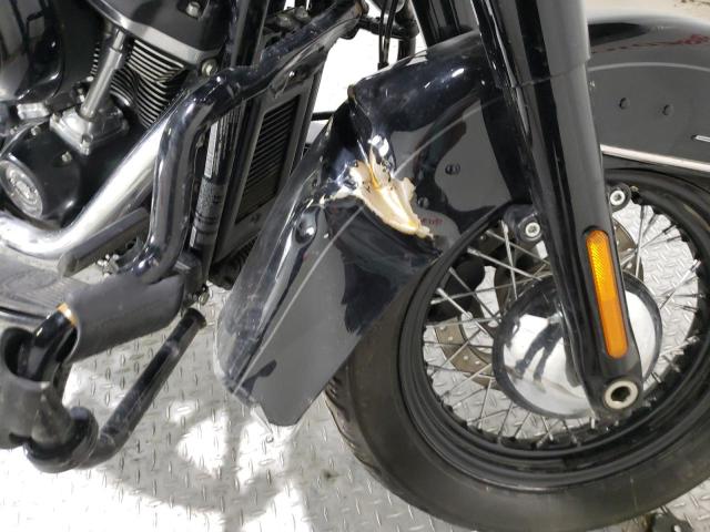 2018 HARLEY-DAVIDSON FLHC HERIT 1HD1YAJ19JC043972