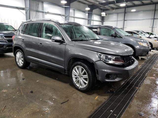2015 VOLKSWAGEN TIGUAN S - WVGAV7AX4FW556632