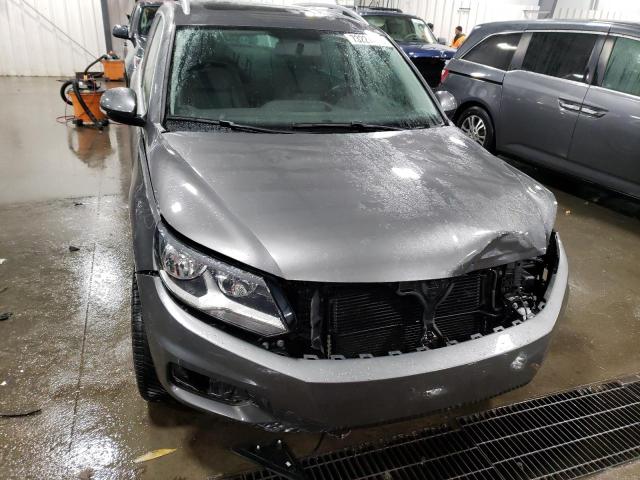 2015 VOLKSWAGEN TIGUAN S - WVGAV7AX4FW556632