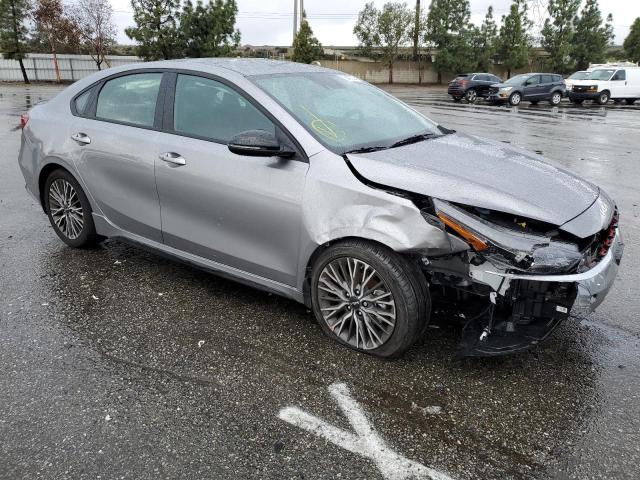 3KPF54AD2PE547793 KIA Forte Gt Line