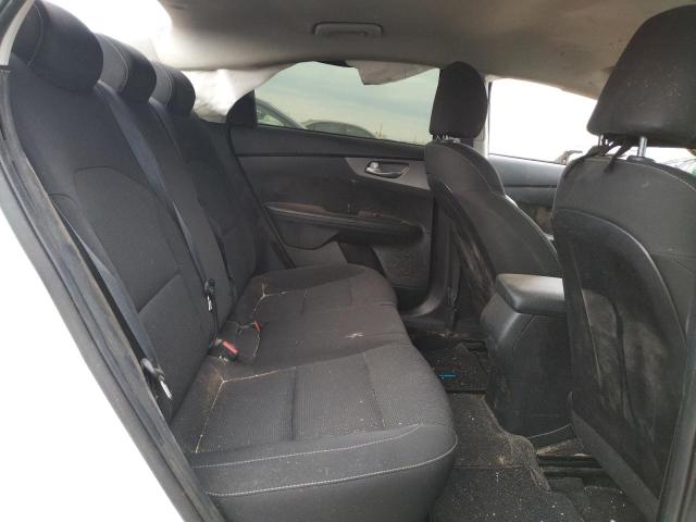 3KPF24AD2KE082854 KIA FORTE FE