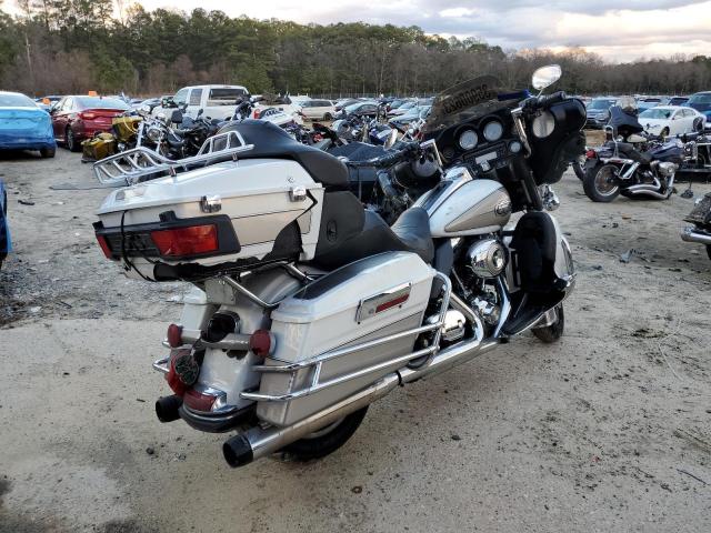 2009 HARLEY-DAVIDSON FLHTCU - 1HD1FC4169Y630562