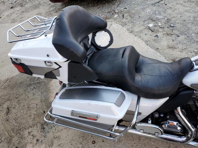 2009 HARLEY-DAVIDSON FLHTCU - 1HD1FC4169Y630562