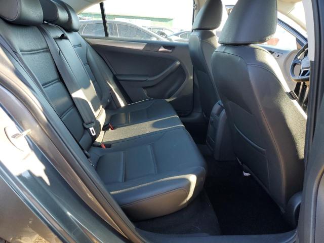 2016 VOLKSWAGEN JETTA SE - 3VWD67AJ1GM328290