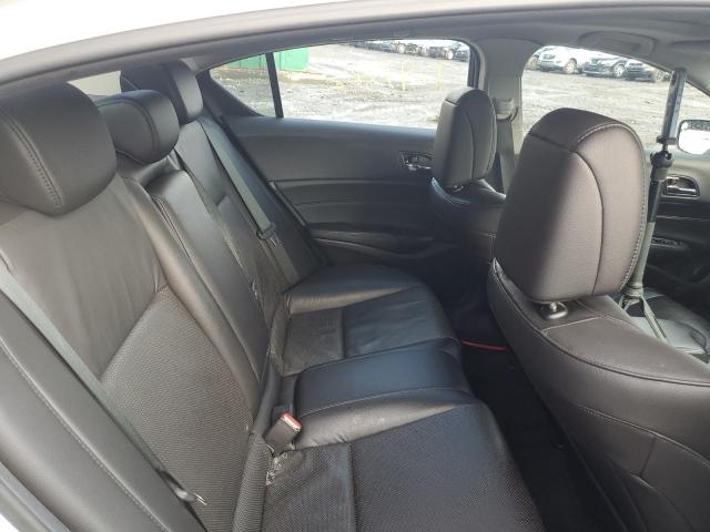 19VDE1F38EE012981 Acura ILX 20