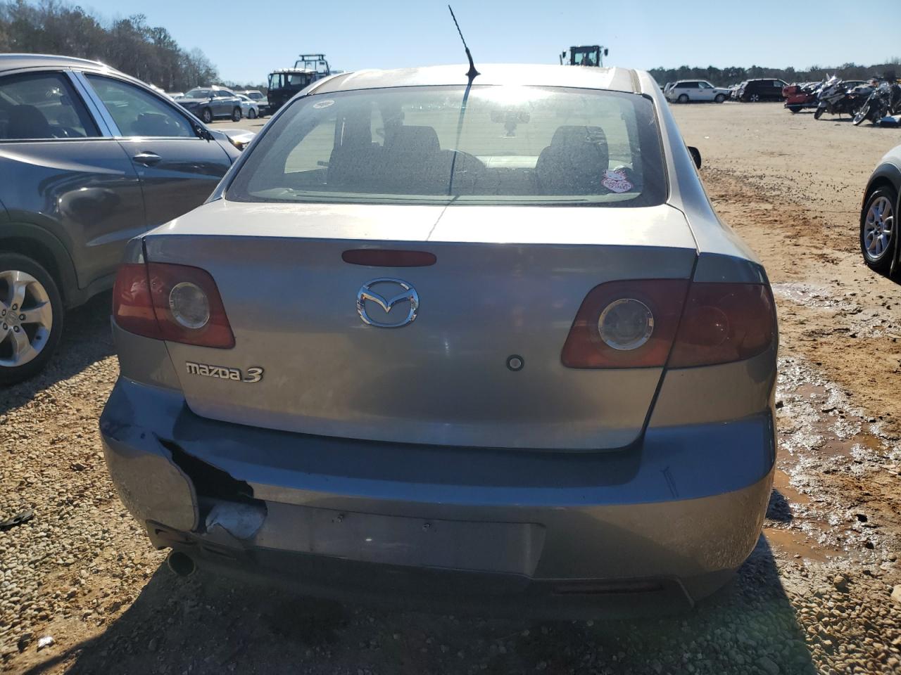2006 Mazda 3 I VIN: JM1BK12F961462621 Lot: 35789373