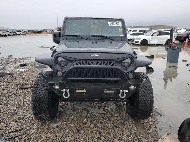 1C4HJWEG6JL923088 Jeep Wrangler Unlimited Sahara