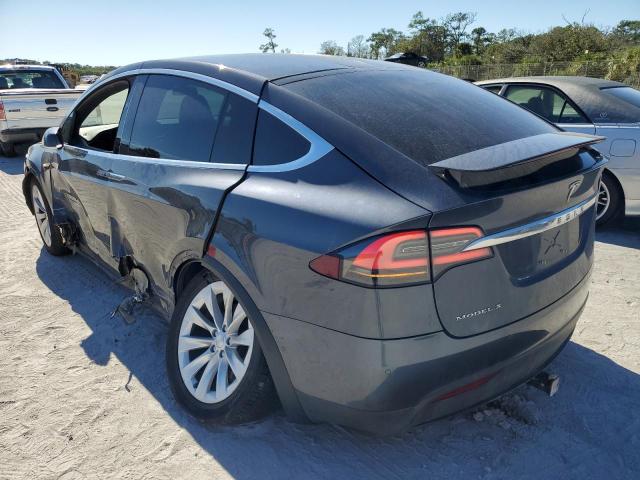 5YJXCAE28HF077704 Tesla MODEL X