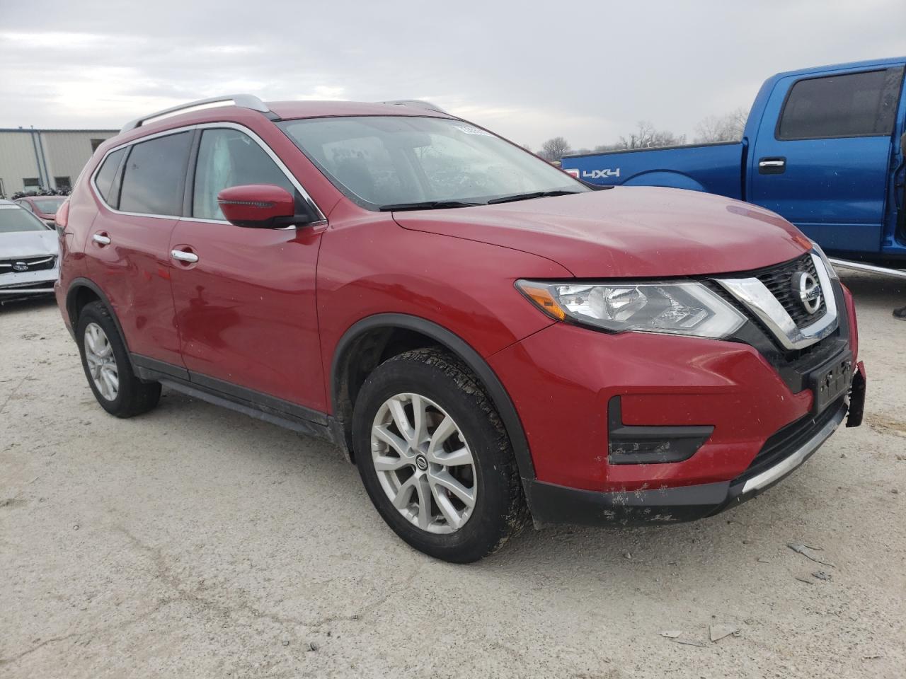 JN8AT2MV0HW266080 NISSAN ROGUE 2017