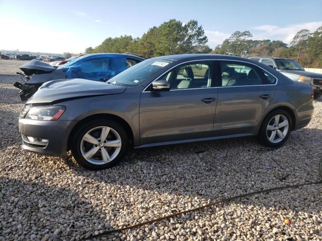 2015 VOLKSWAGEN PASSAT S - 1VWAT7A3XFC111687