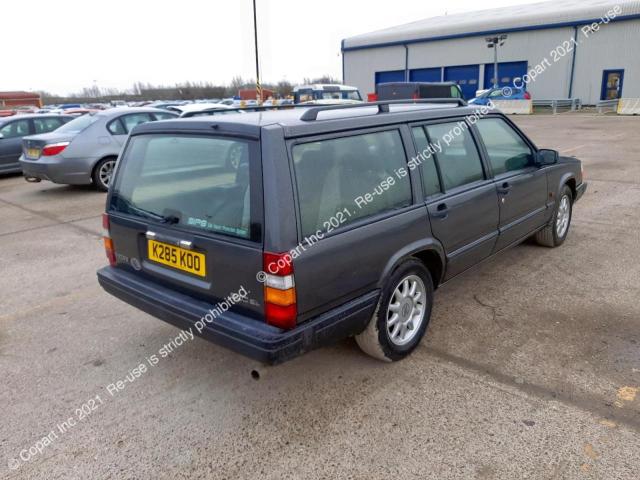 YV1945853P1084749 Volvo 940
