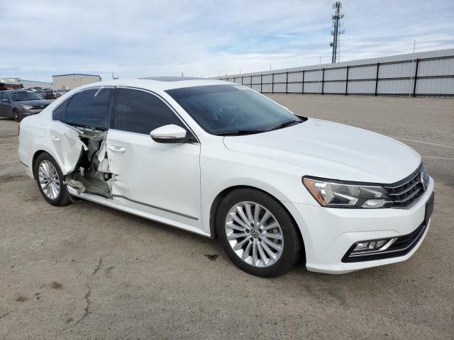 2016 VOLKSWAGEN PASSAT SE - 1VWBT7A33GC065173