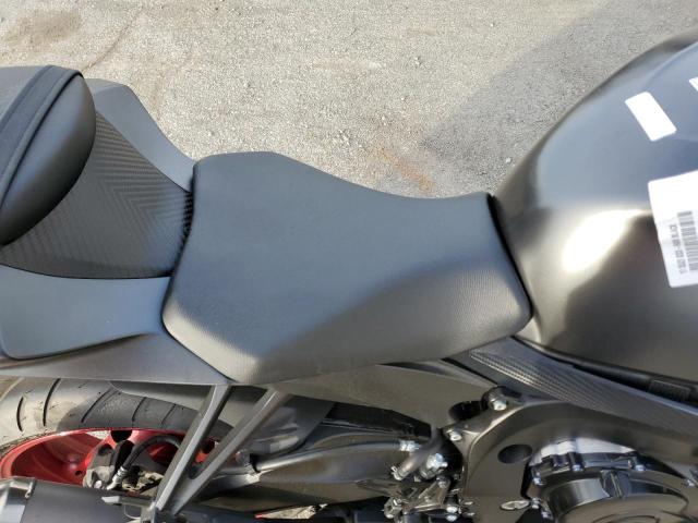 2017 SUZUKI GSX-R600 - JS1GN7FA4H2101545
