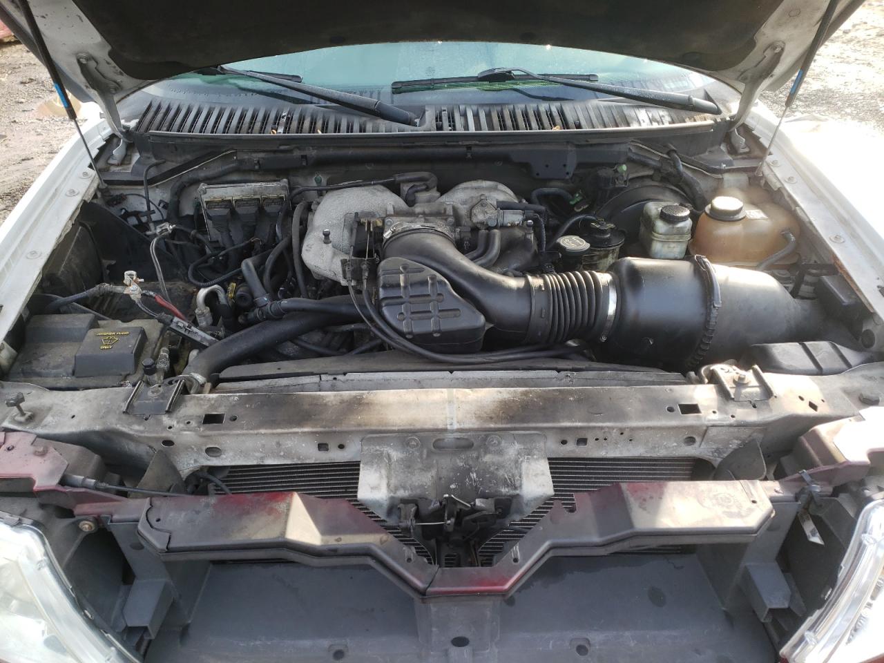 5LMFU27R34LJ33685 2004 Lincoln Navigator