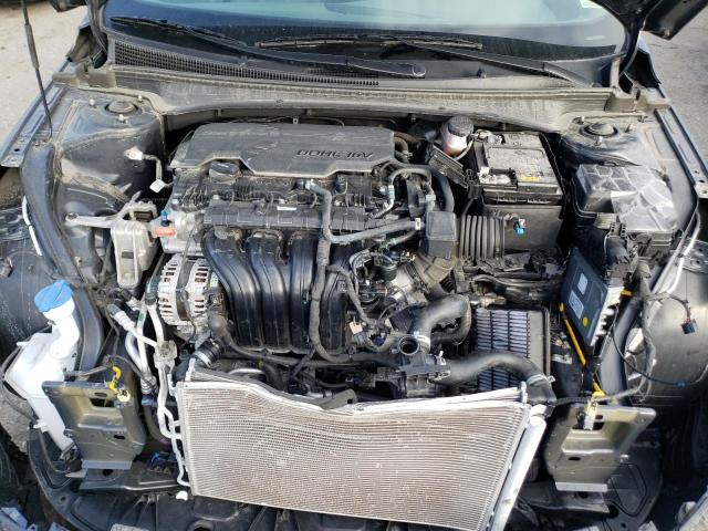 5NPLL4AG2MH015695 Hyundai ELANTRA SE