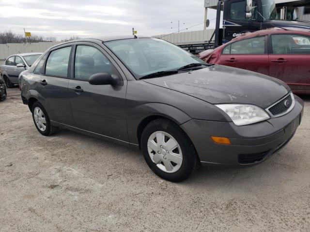 2005 FORD FOCUS ZX4 VIN: 1FAFP34N15W267400