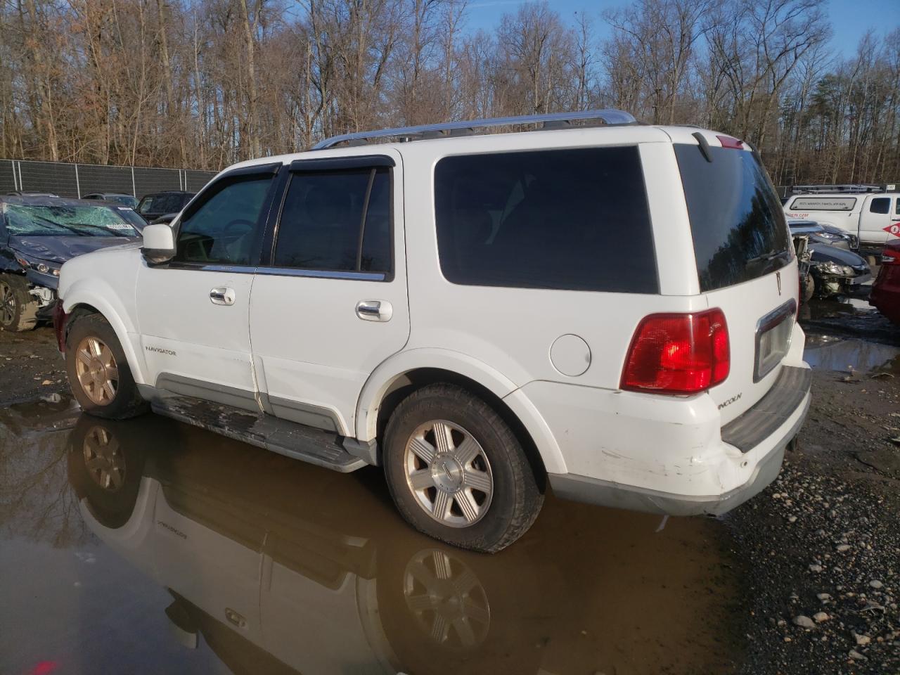 5LMFU27R34LJ33685 2004 Lincoln Navigator